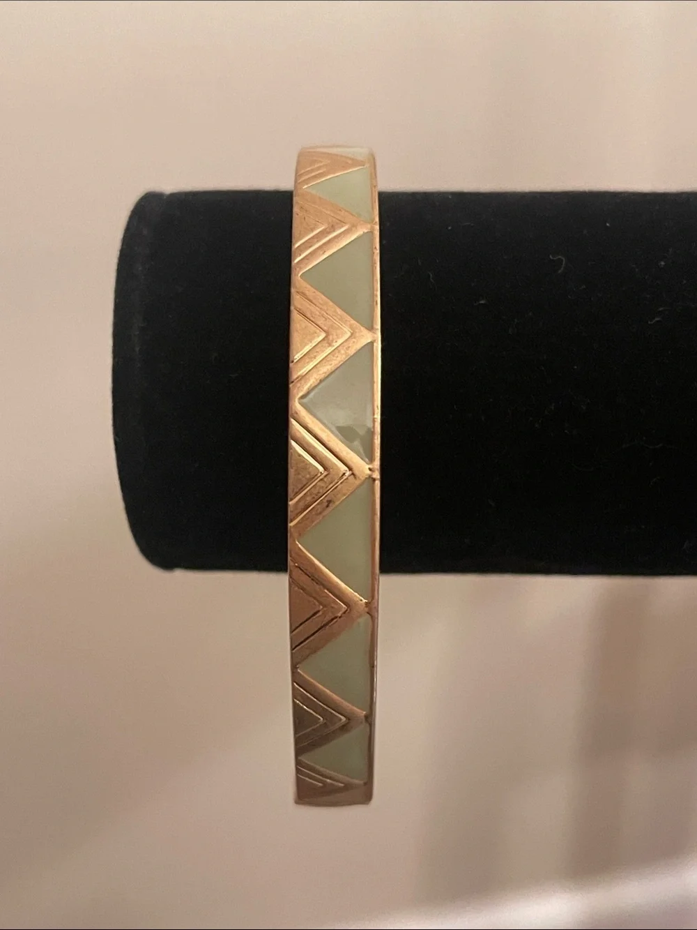 Lia Sophia “ On Point” Mint Elastic Bangle Bracelet